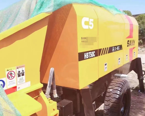 2018 รถปั๊มคอนกรีตมือสอง HBT50C 40m3/H 6051X2068X2215mm
